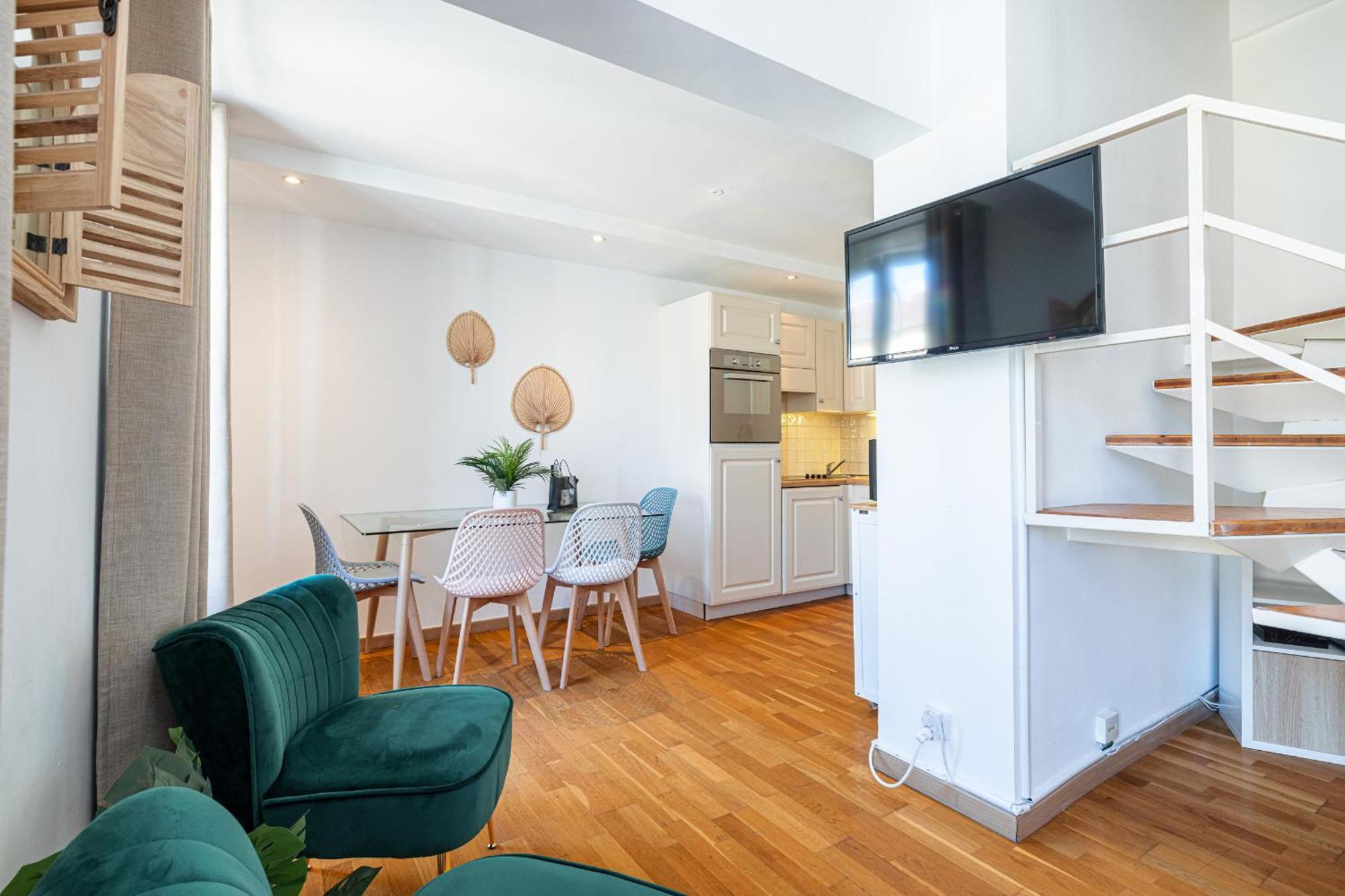 Massena Street - 1 Bdr Duplex With Ac & Parking Nice Exterior foto